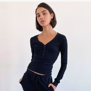 Aritzia TNA thermal henley longsleeve